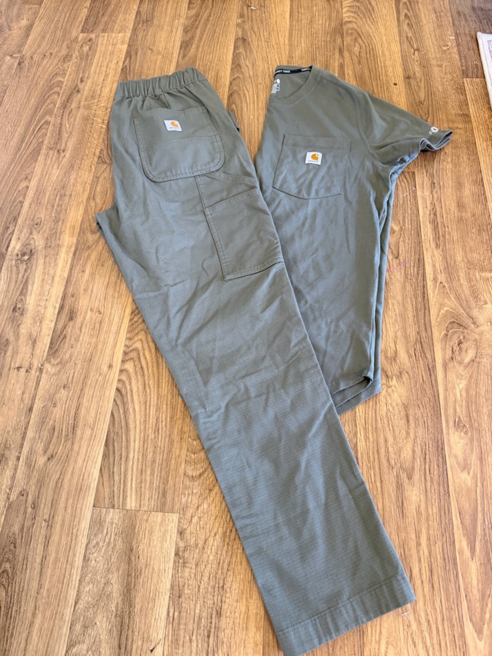 Carhartt Force Womens Med 8-10 Workwear Set Olive Ripstop Pants WK87 Pocket Tee